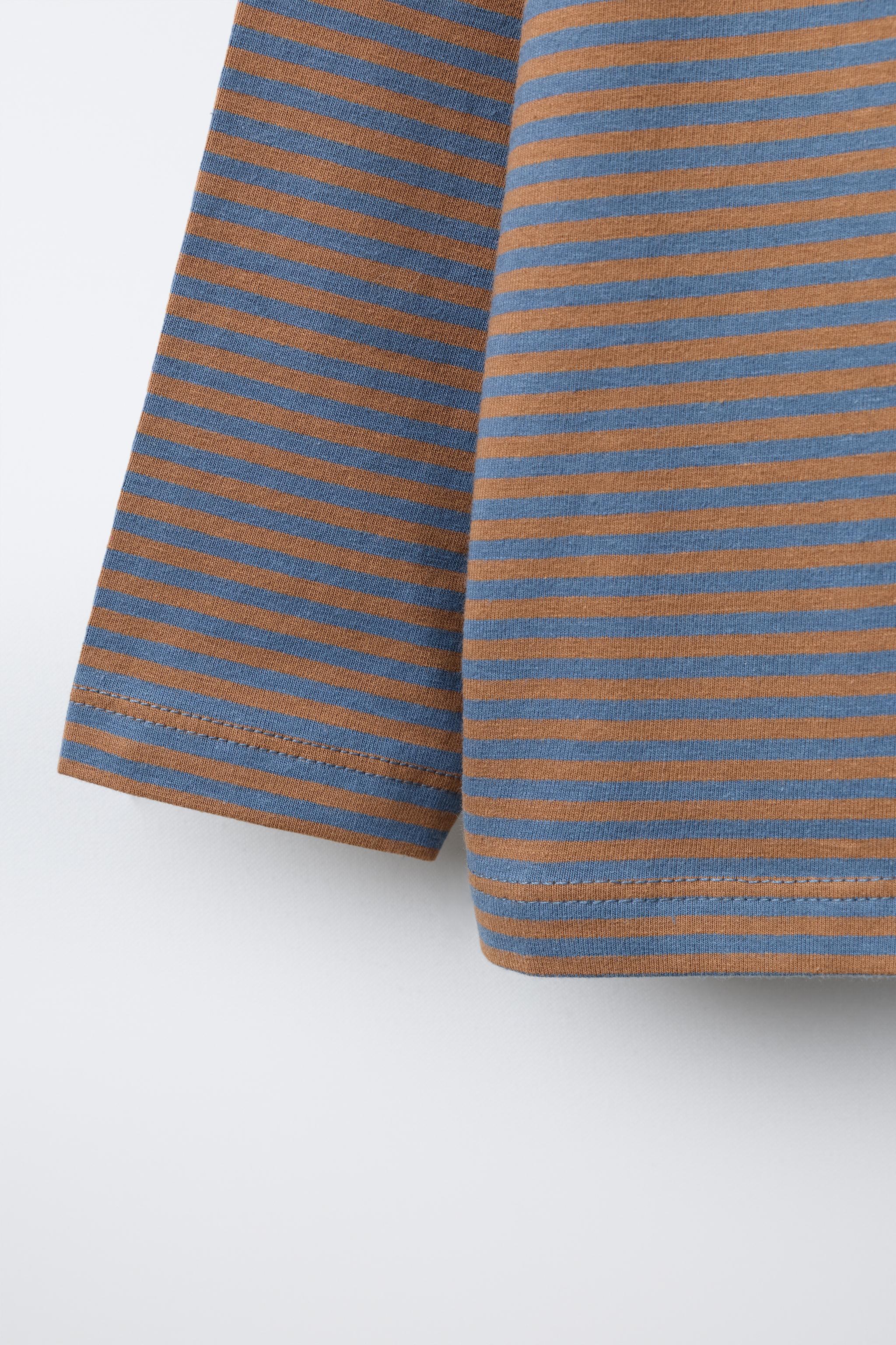 STRIPED PRINT T-SHIRT